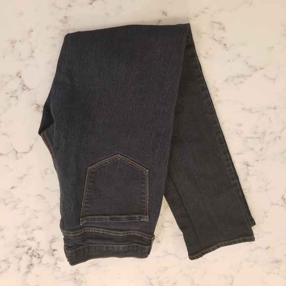 Old Navy NWOT  Dark Wash Straight Jeans -  12 Long - Picture 8 of 9